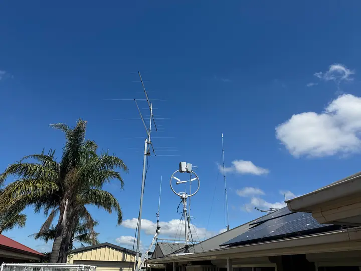 Main antenna array